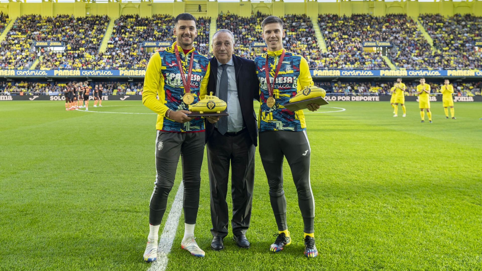 A well-deserved tribute to the world champions