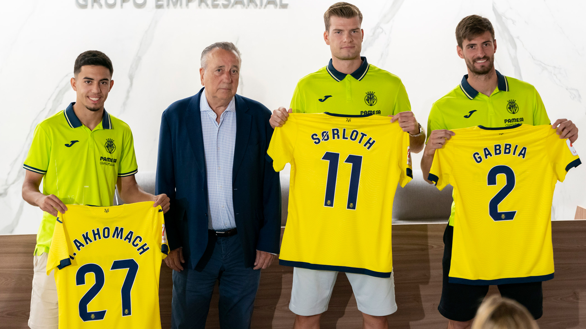 Objetivo común: triunfar vestidos de amarillo