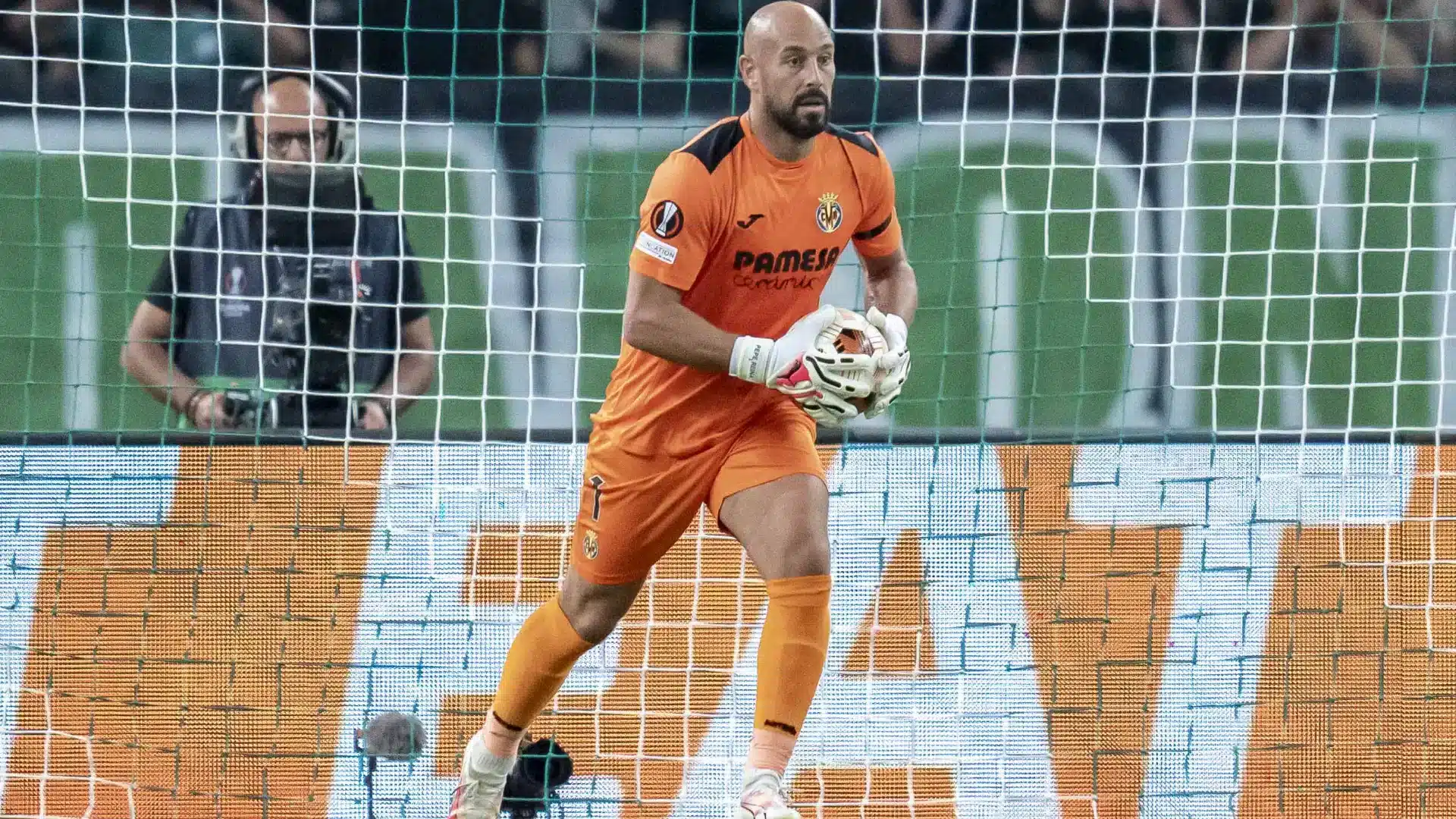 <strong>Pepe Reina ya es el español con más partidos europeos</strong>