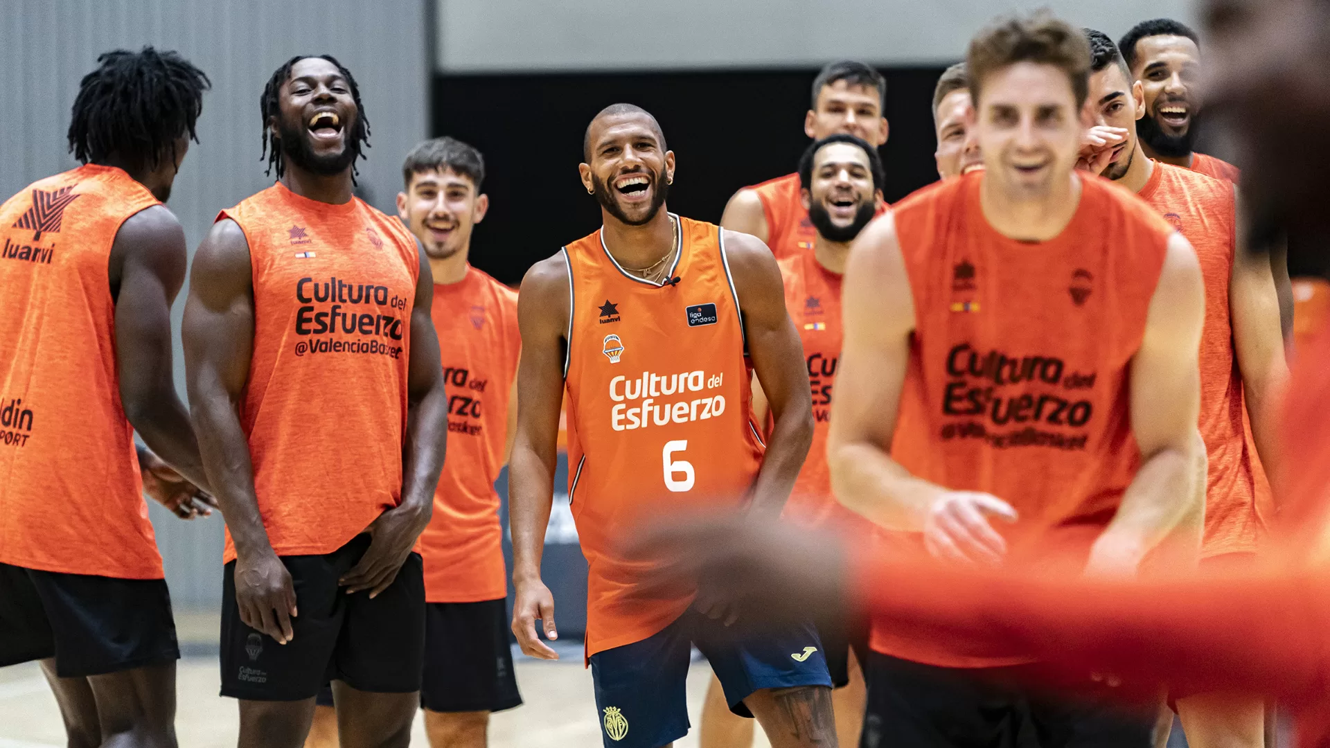 Capoue cumple su sueño y ‘ficha’ por el Valencia Basket