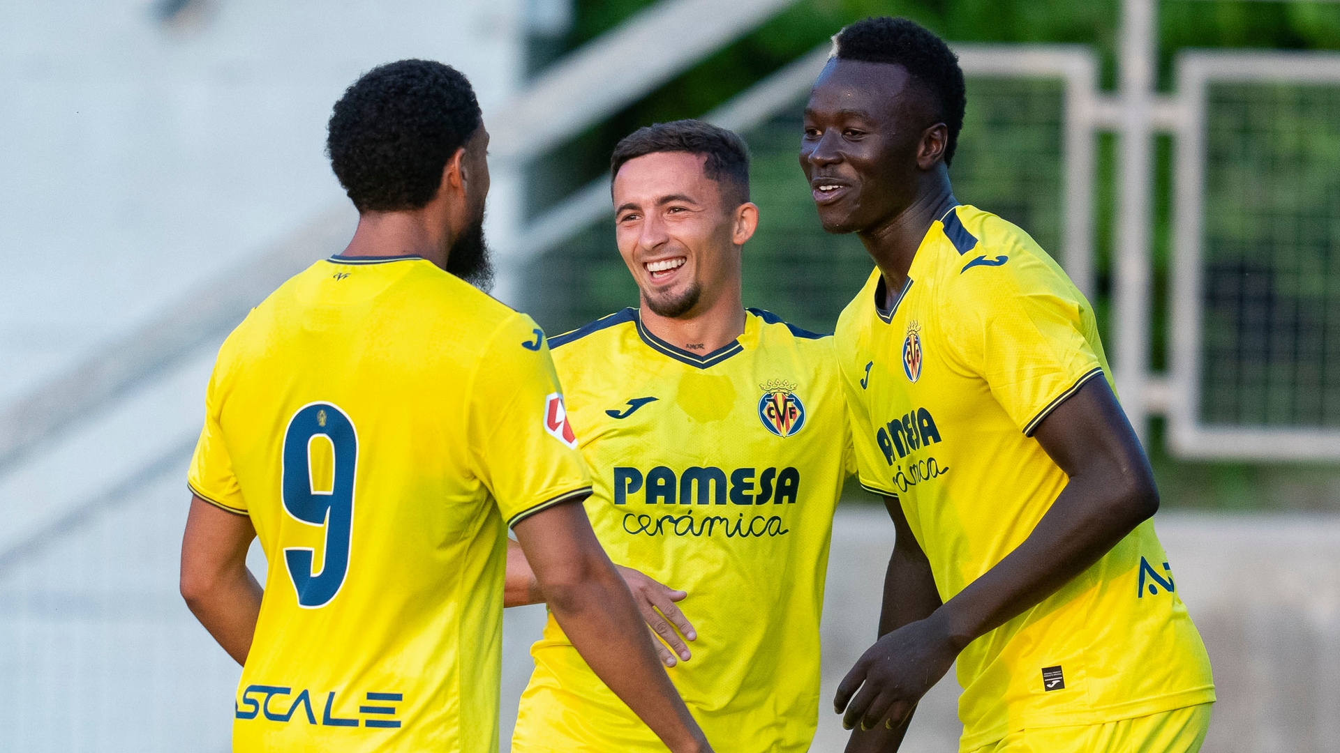 Forest, Dortmund y Brighton, en directo por Gol Play