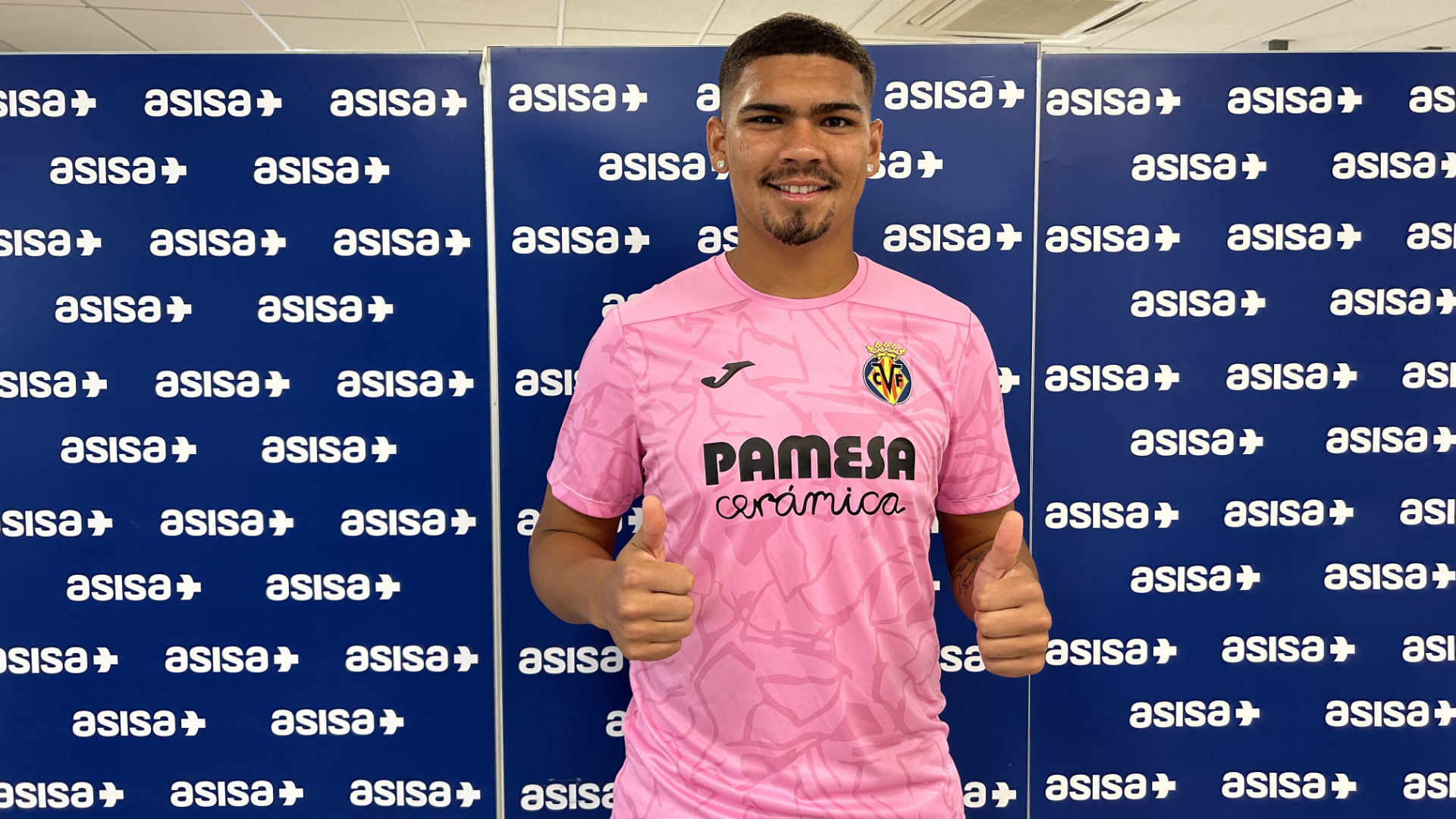 Luiz Júnior supera la revisión médica