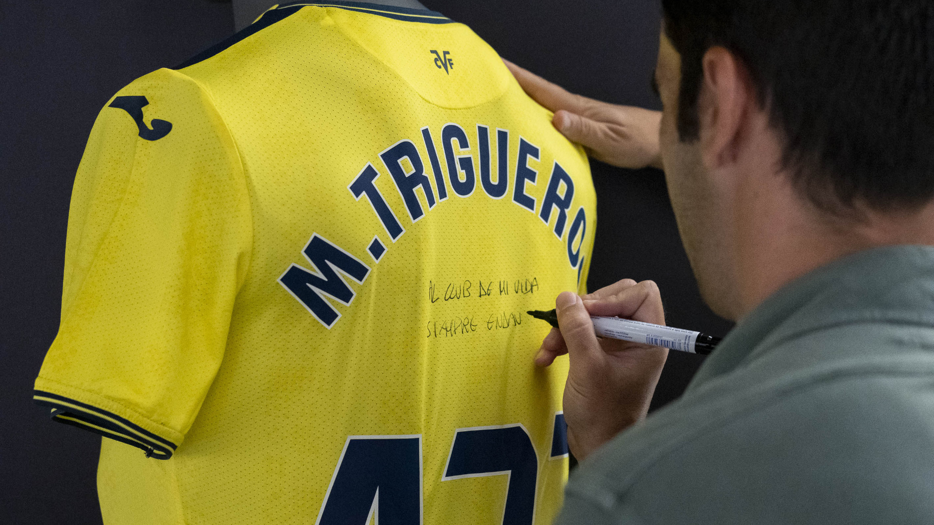 Las fotos de la emotiva despedida del ya legendario Manu Trigueros
