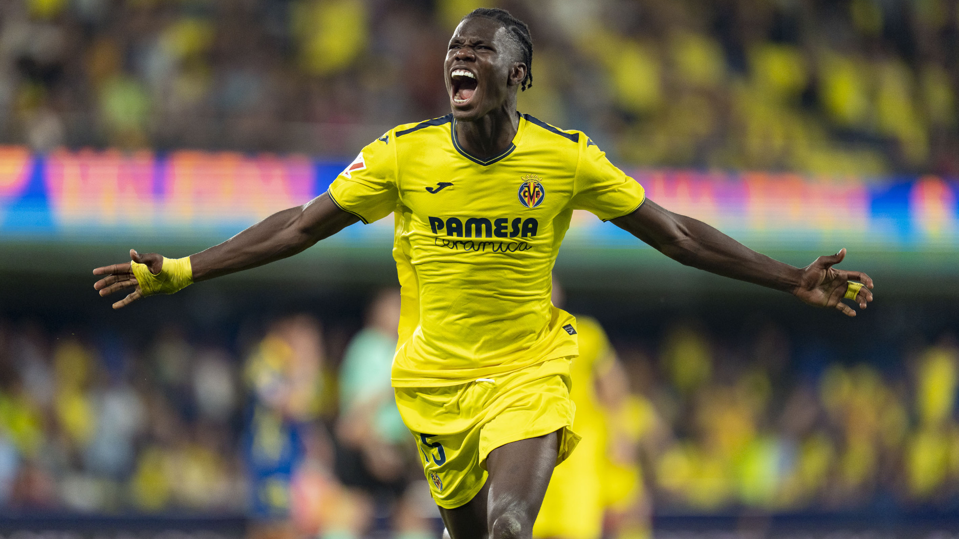El Villarreal reina en el caos (3-1)