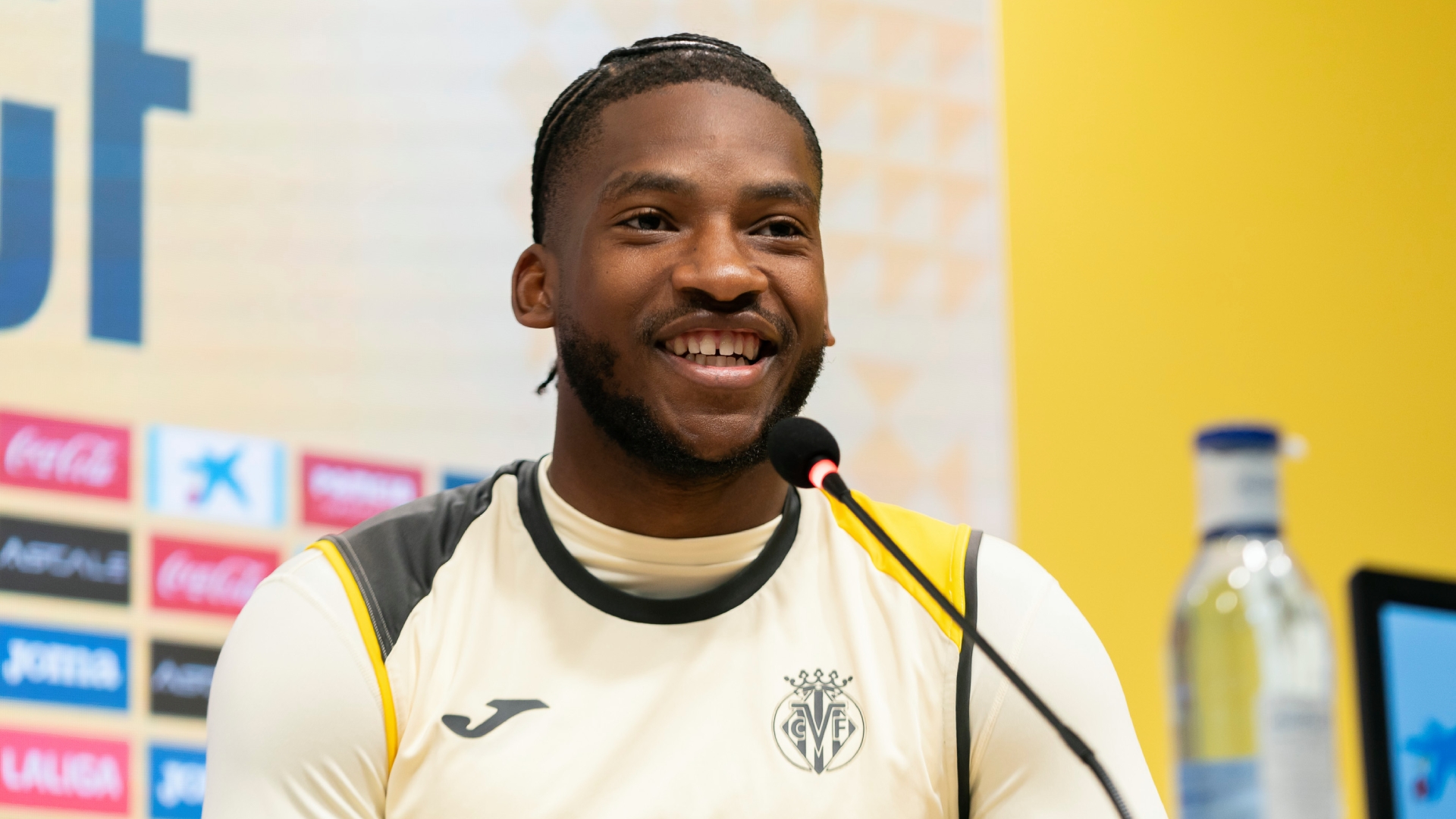 Willy Kambwala: “Un derbi es un derbi y todos estamos muy mentalizados”