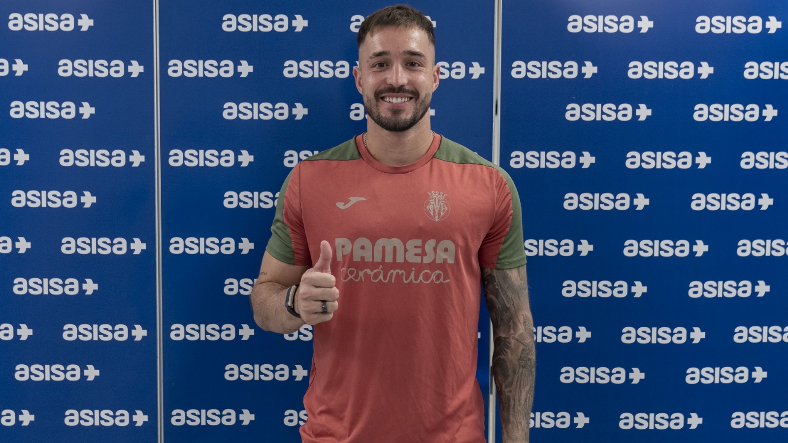 Arnau Tenas supera la revisión médica
