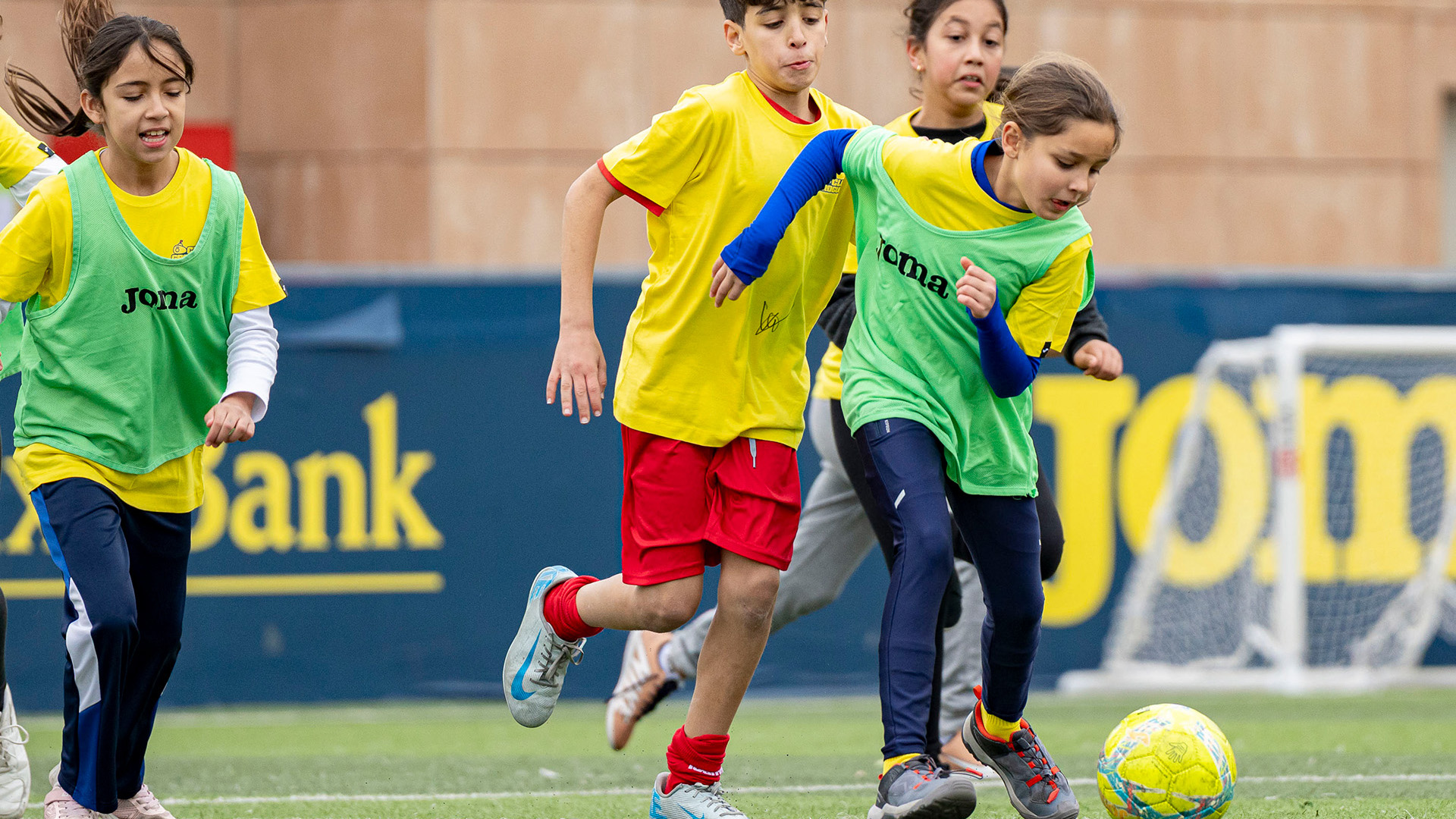 Great atmosphere on second day of the Villarreal Yellow Cup Interescolar