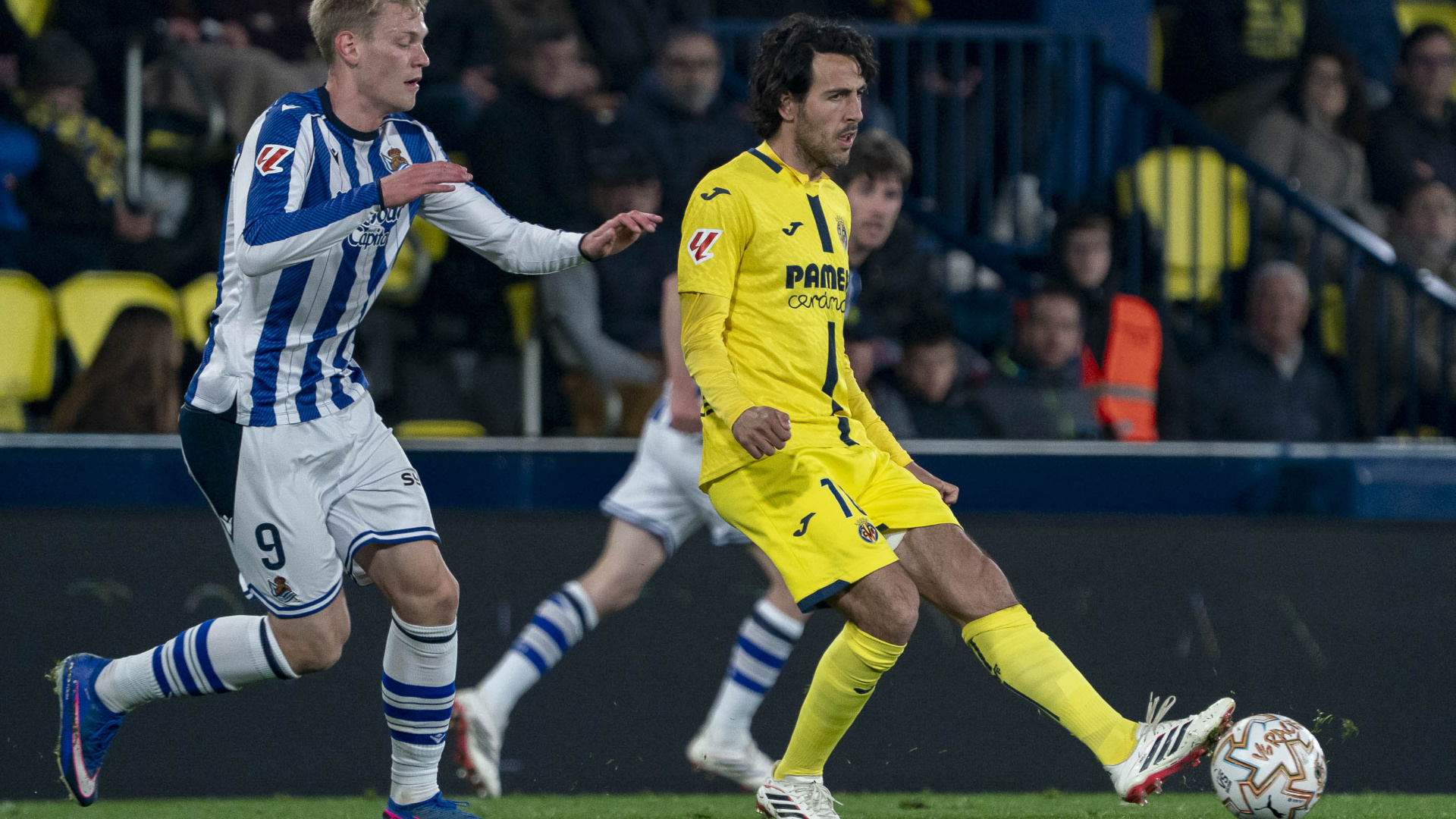 Dani Parejo enters the top 5 players with the most appearances in LALIGA history