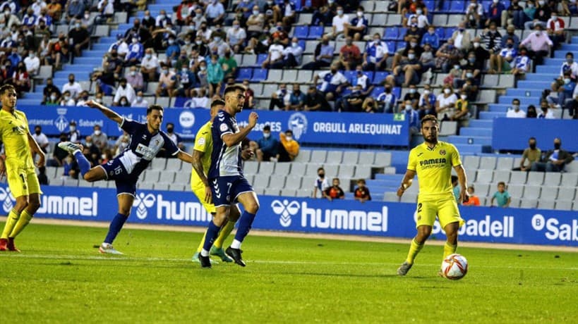 El Mini Submarino, intratable (0-1)