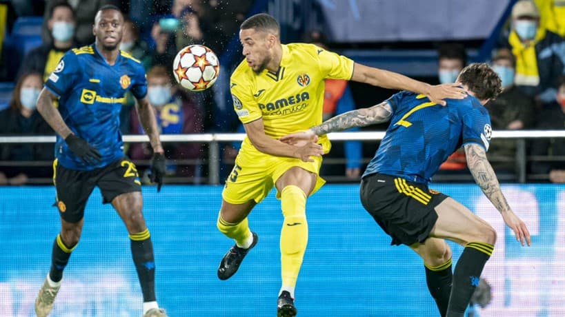 Derrota ante el Manchester United (0-2)