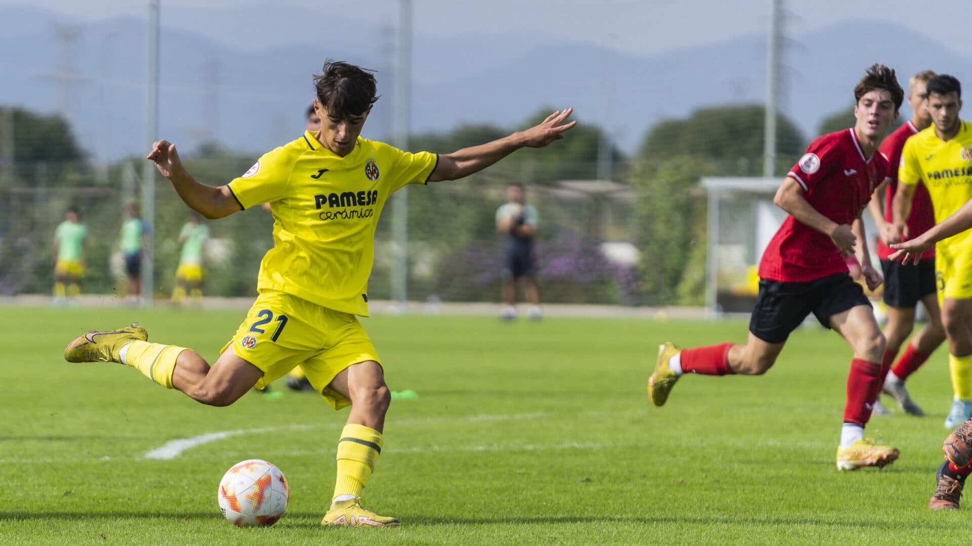 Unax del Cura y Víctor Moreno, citados con España Sub-18