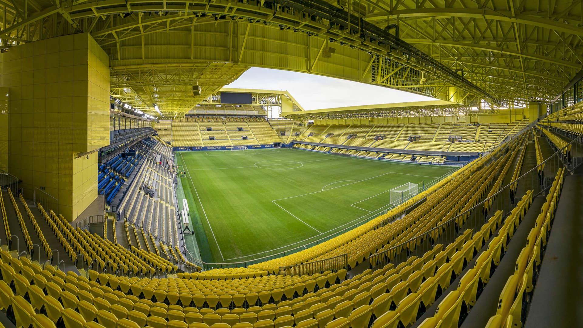 El Estadio de la Cerámica, listo para recibir al Valencia