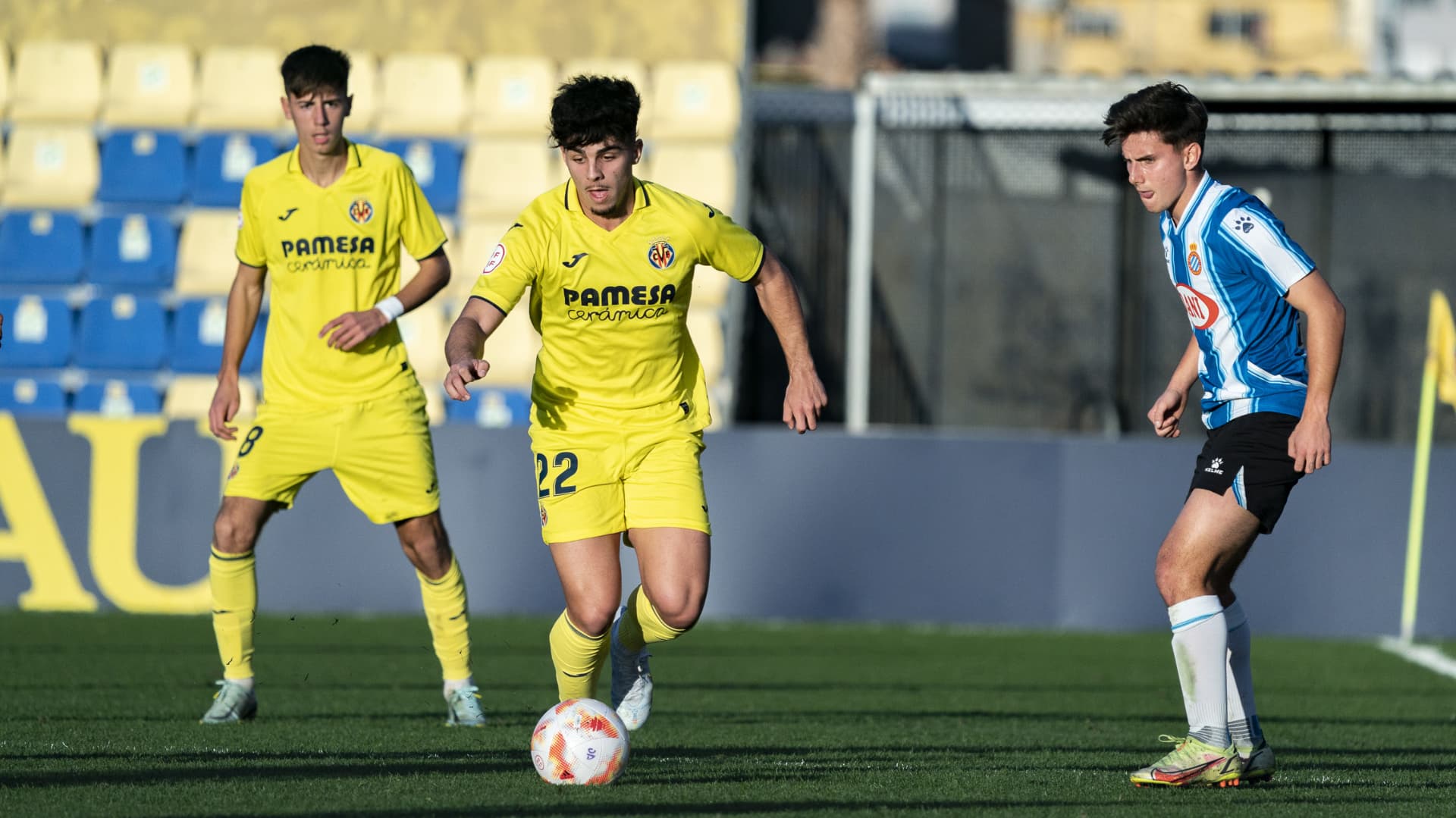 España Sub-18 cita a Víctor Moreno