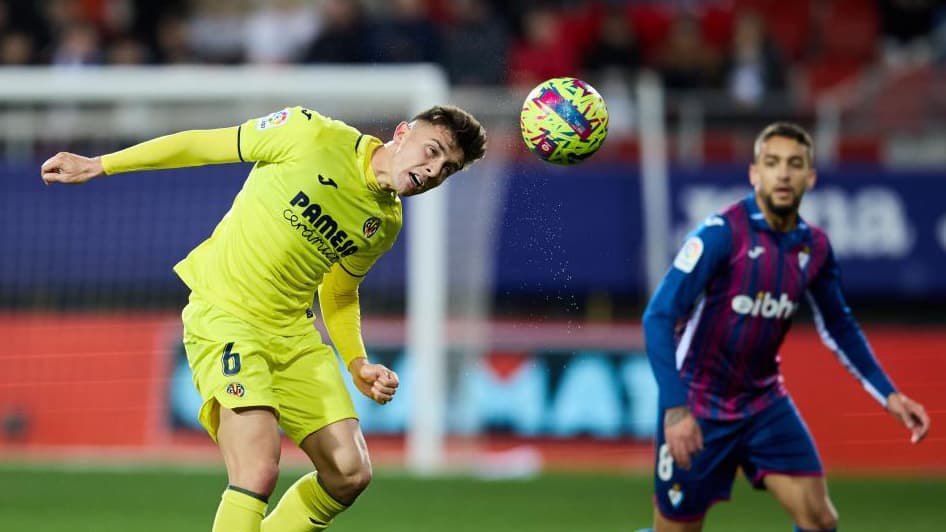 El filial merece más en Eibar (2-0)