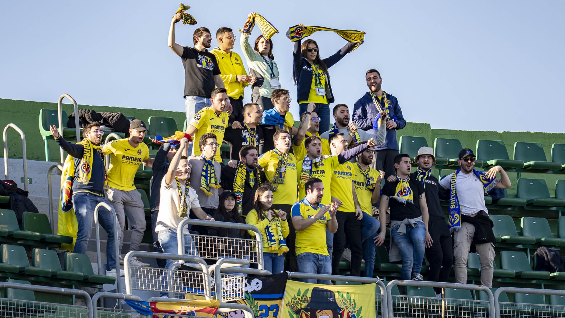 Support Villarreal against Almería!
