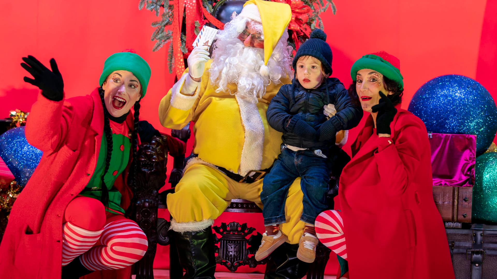 Papá Noel Groguet recoge la carta de los jóvenes groguets