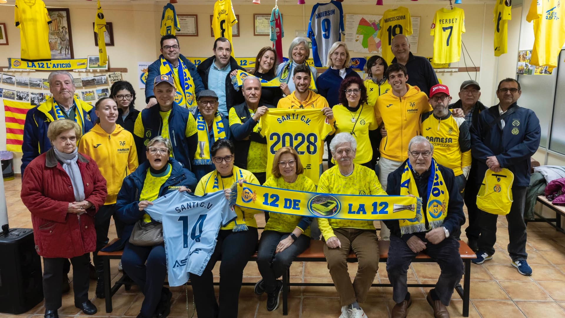 El Villarreal visita la penya Som la 12