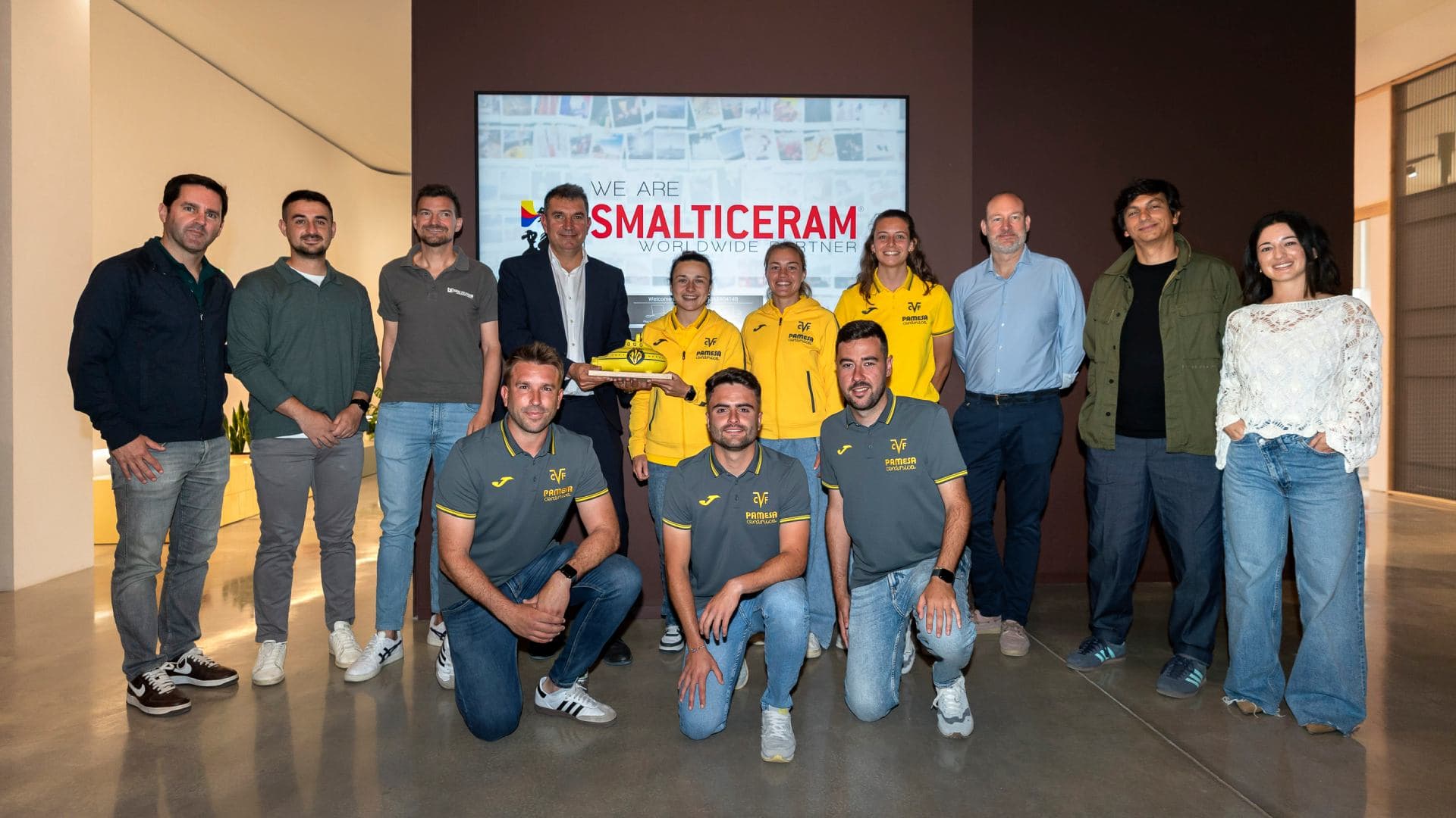Villarreal Women visit the new Smalticeram exhibition