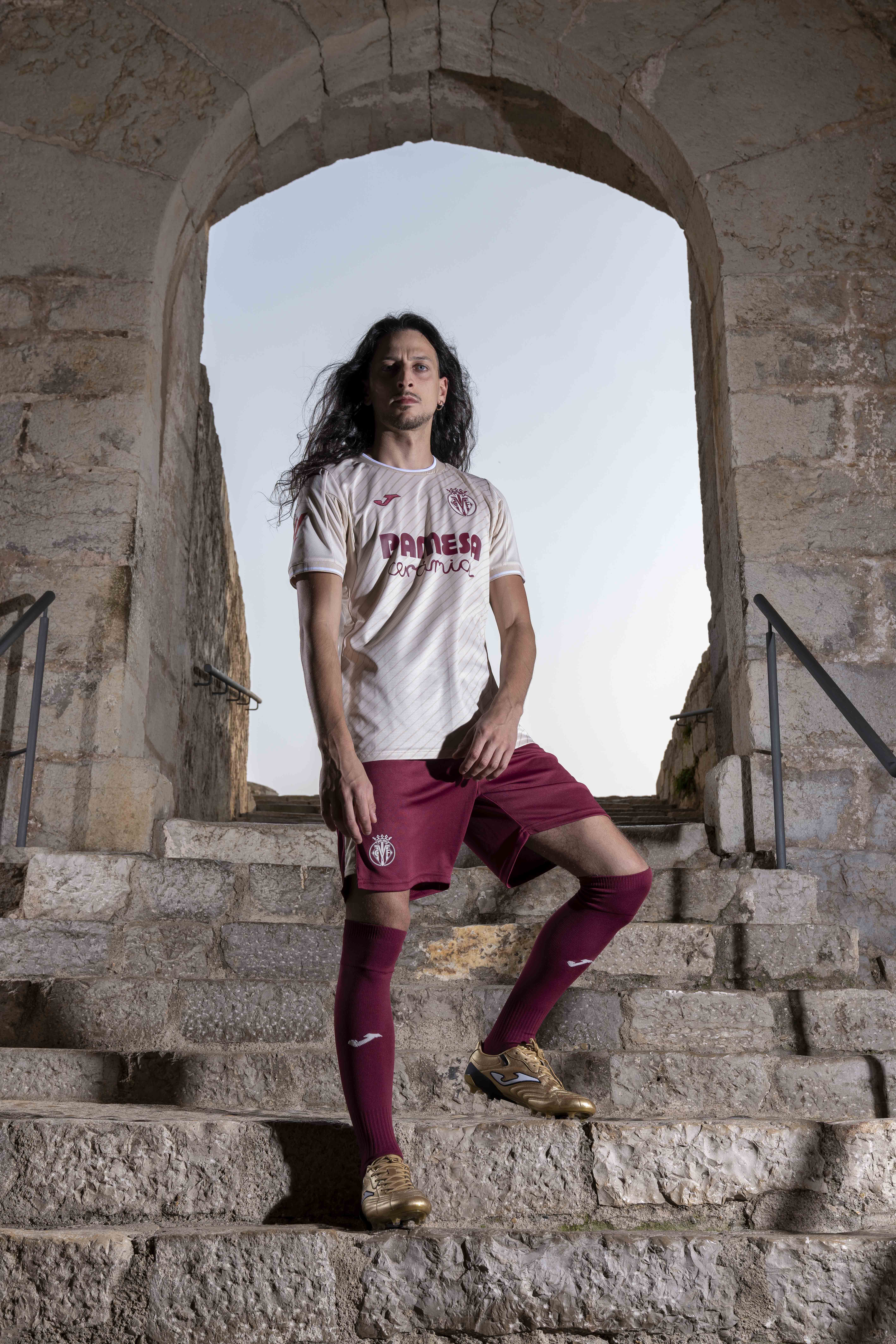 2aEquipacion-001