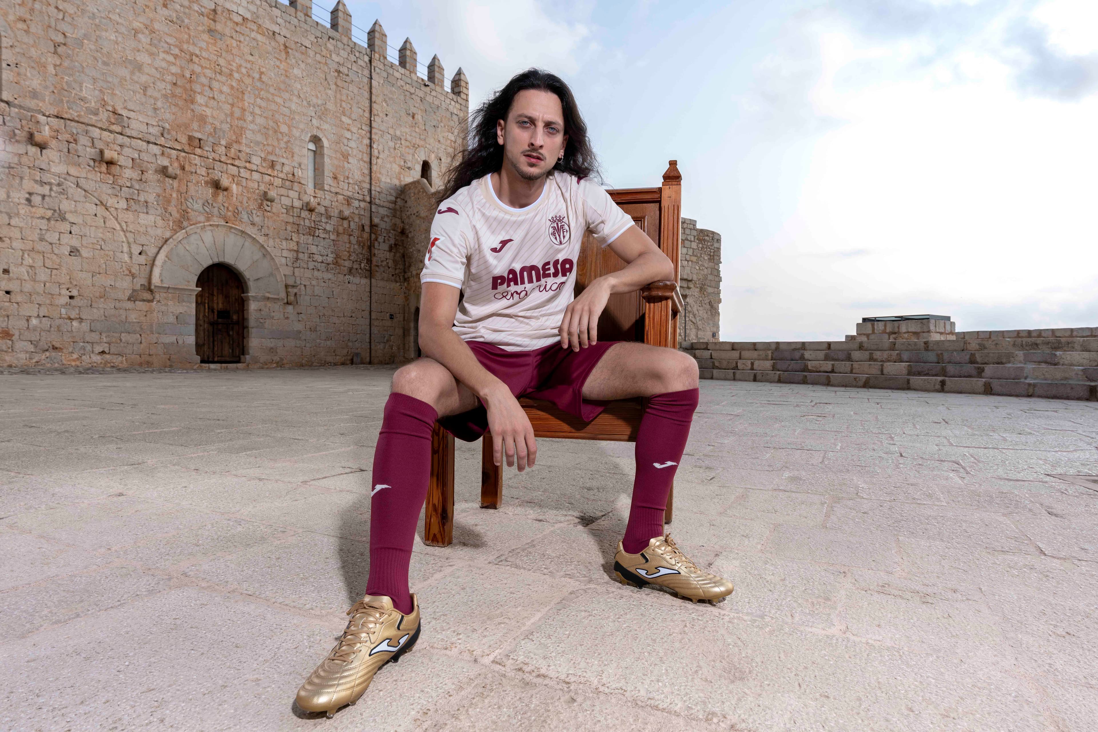 2aEquipacion-005