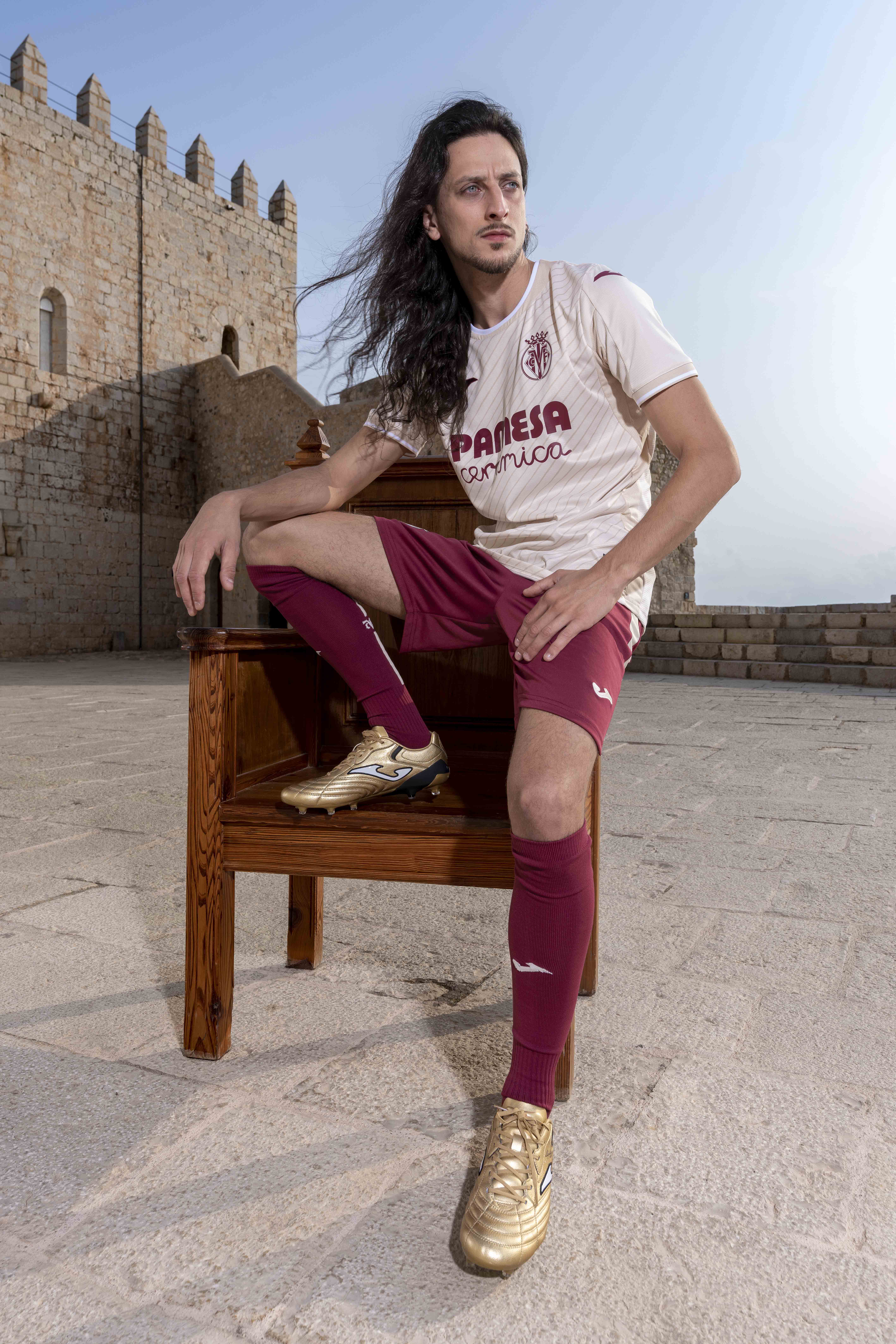 2aEquipacion-006