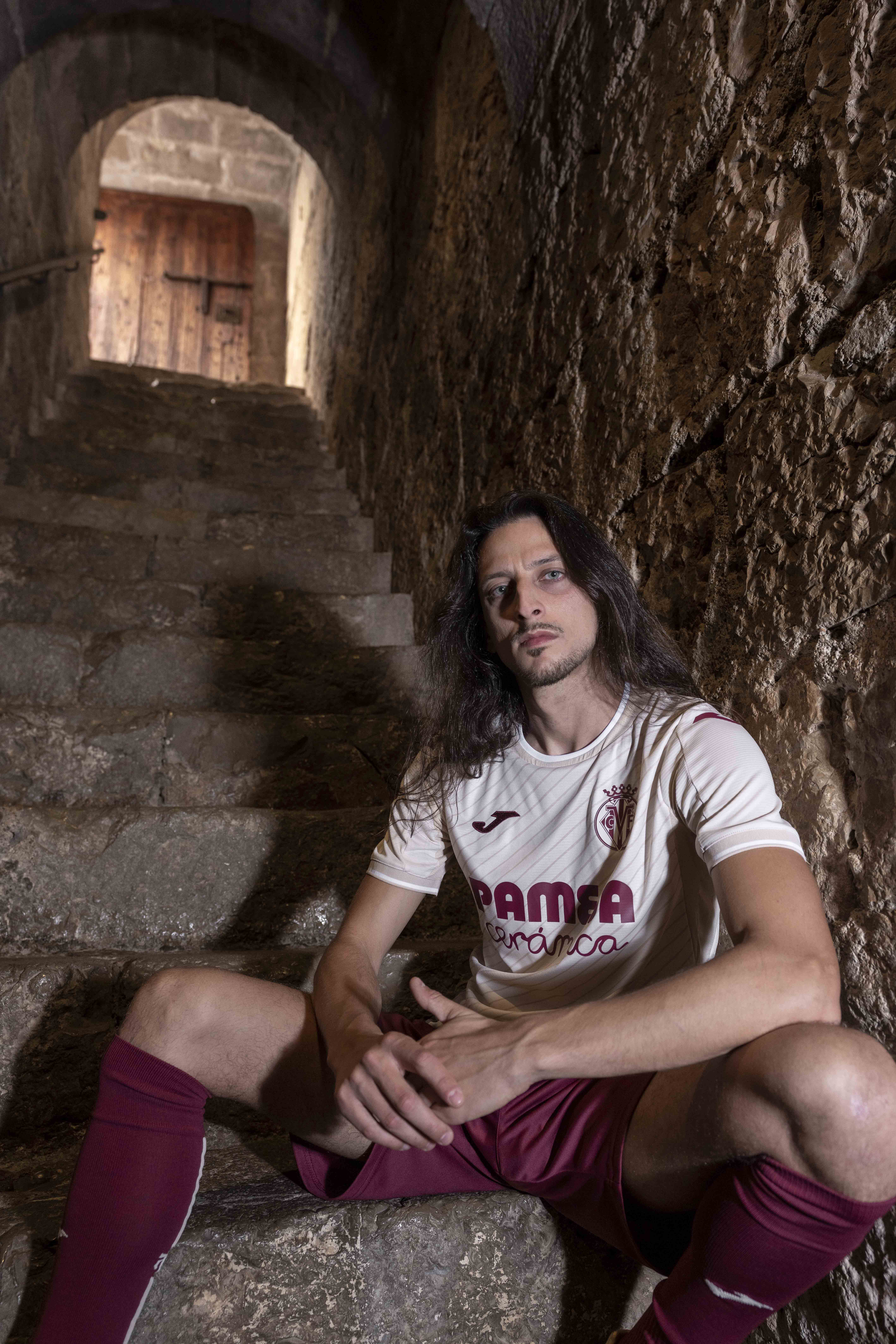 2aEquipacion-011