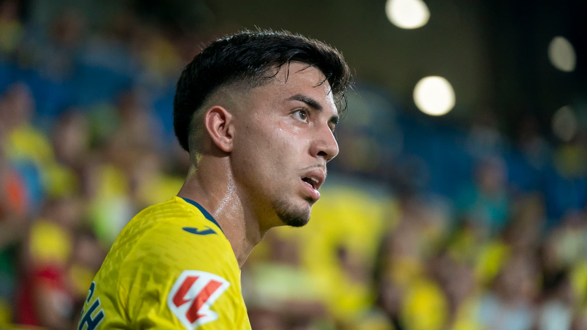 Ilias Akhomach renueva con el Villarreal y se marcha cedido al Rayo Vallecano