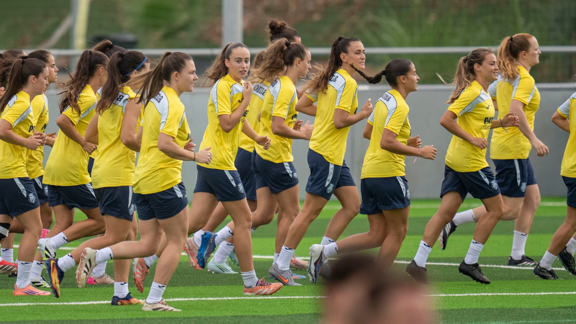 El Villarreal Femenino ya pisa césped