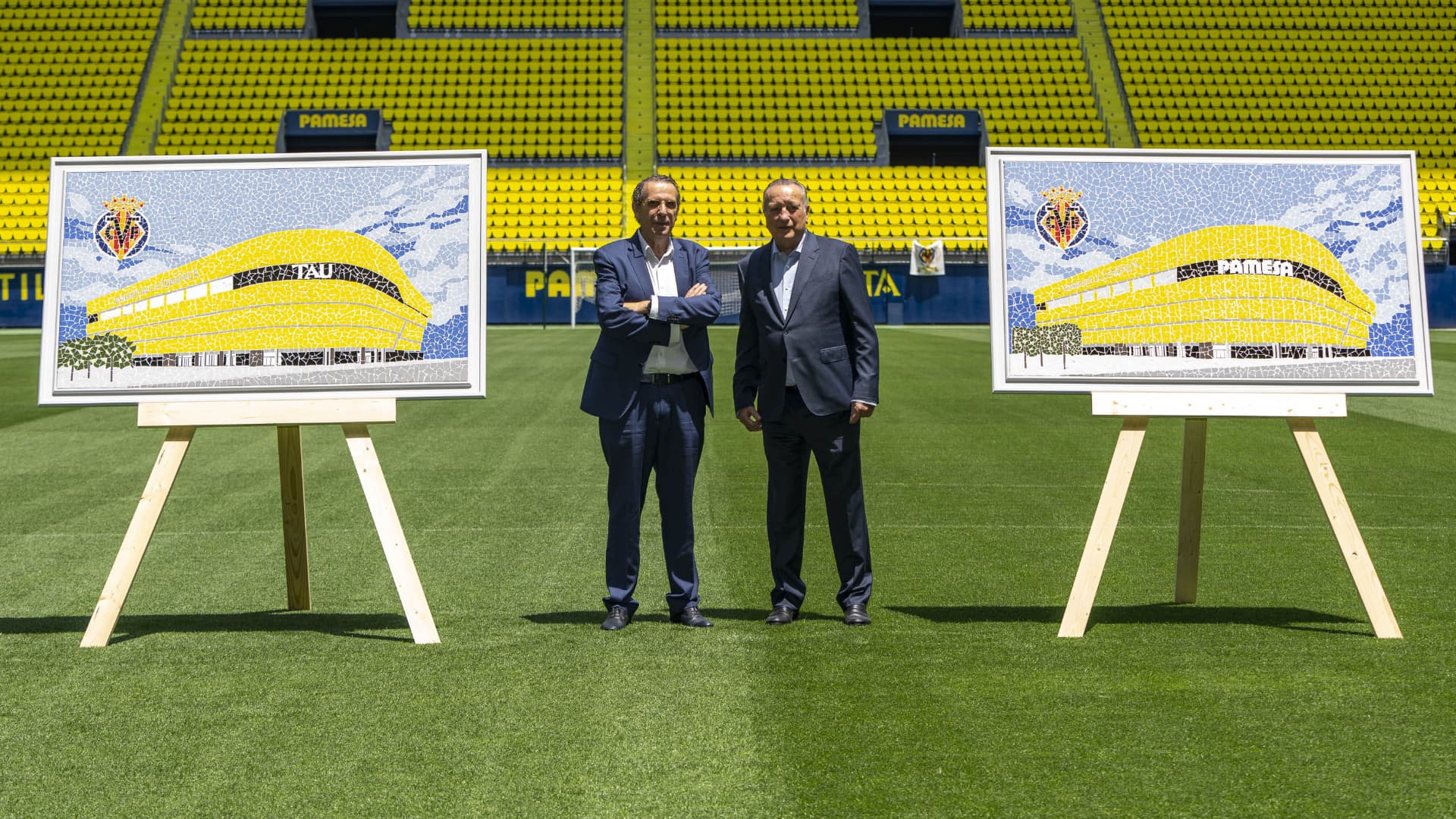 Detalle con los patrocinadores del Estadio de la Cerámica