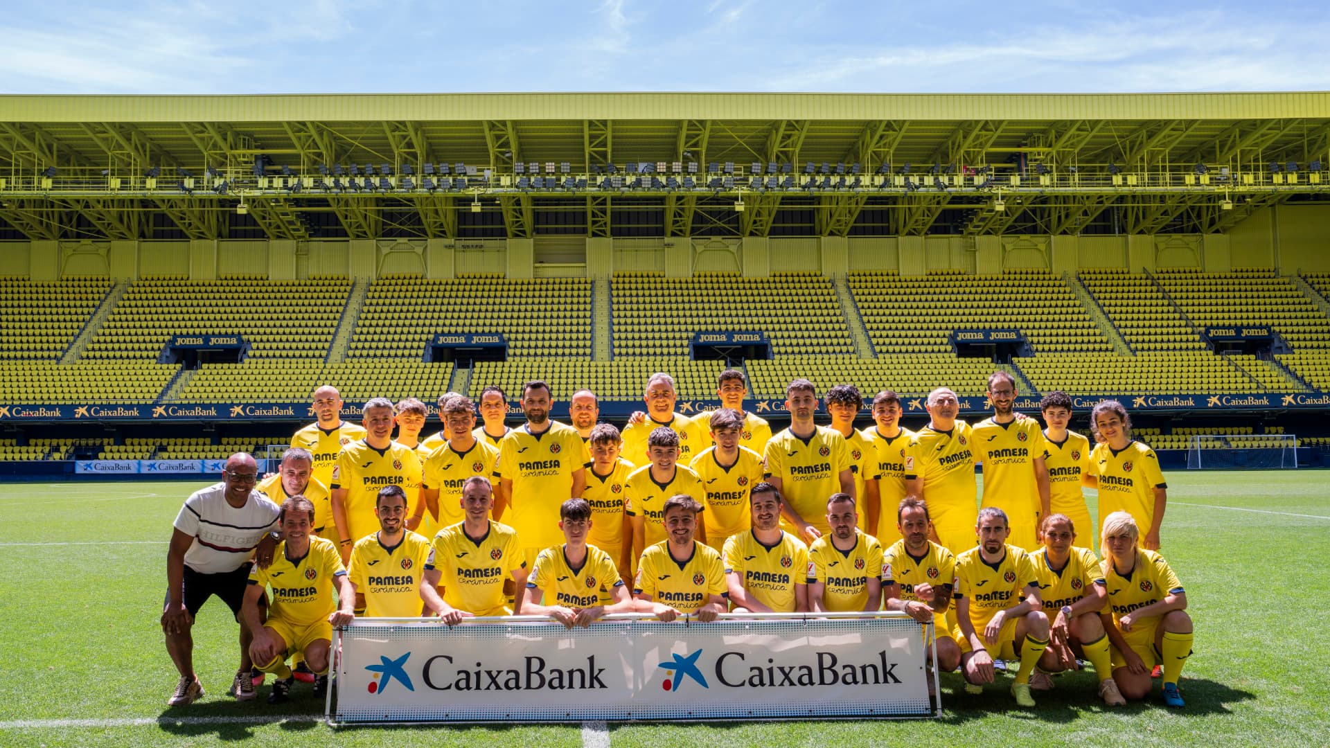 CaixaBank disfruta su alianza con el Villarreal CF