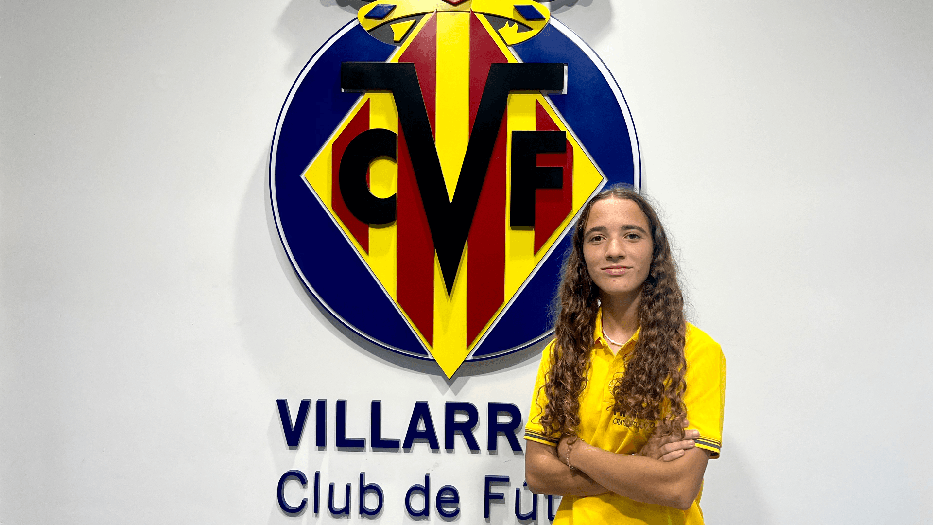 Maria Ferreira reinforces the Yellows’ front line