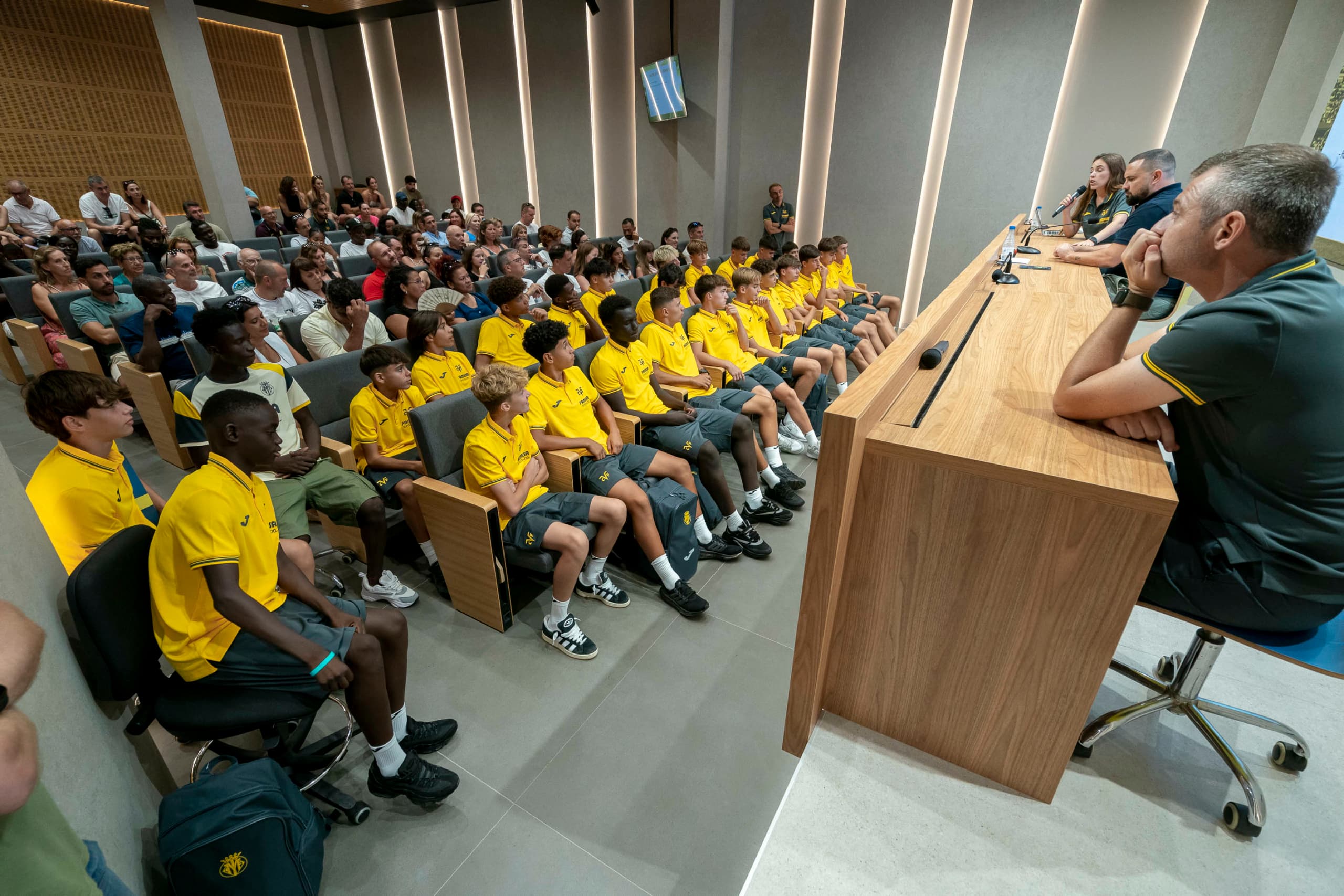 20240807-BienvenidaFutbolBase-041