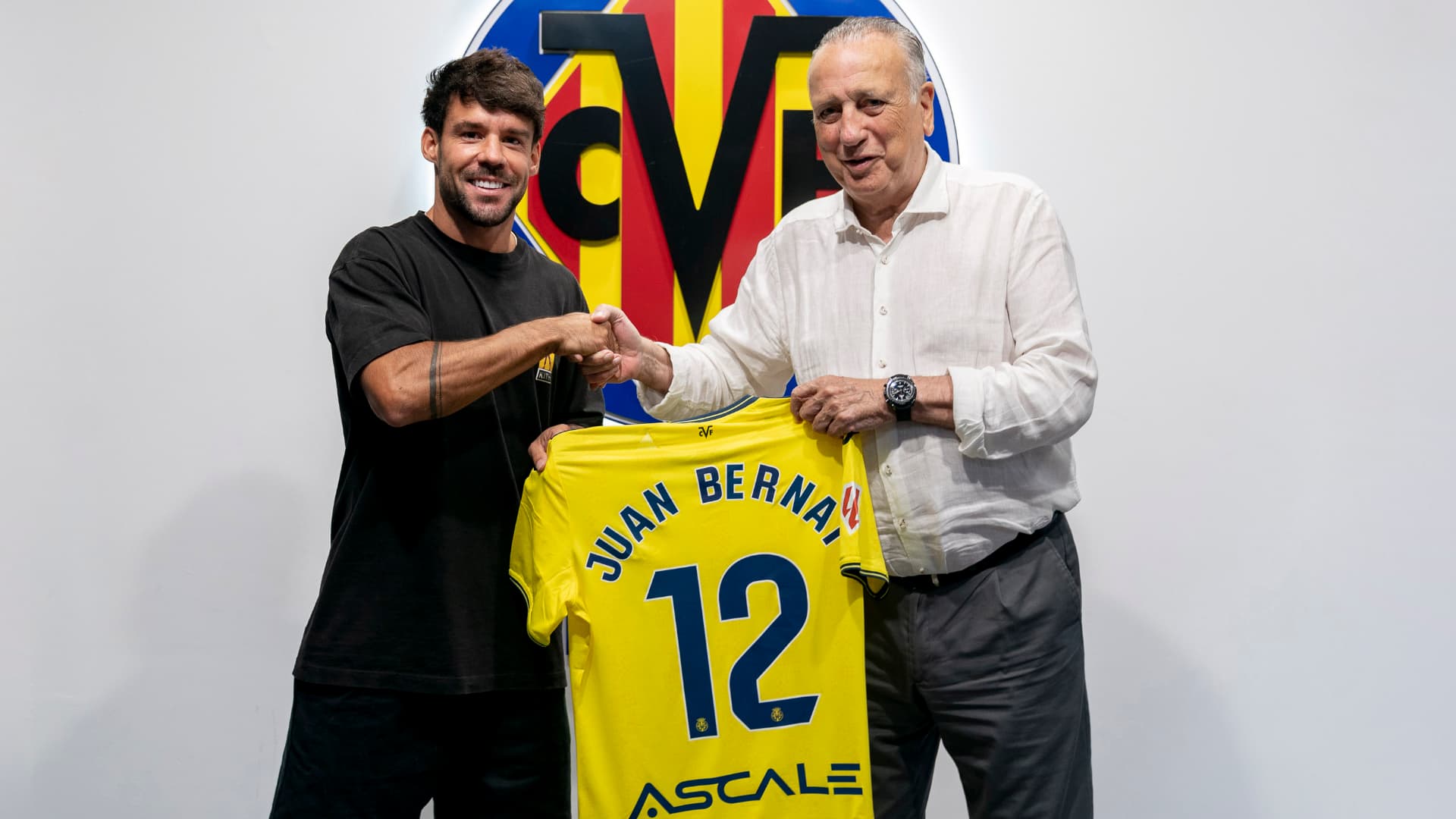Benvingut, Juan Bernat!