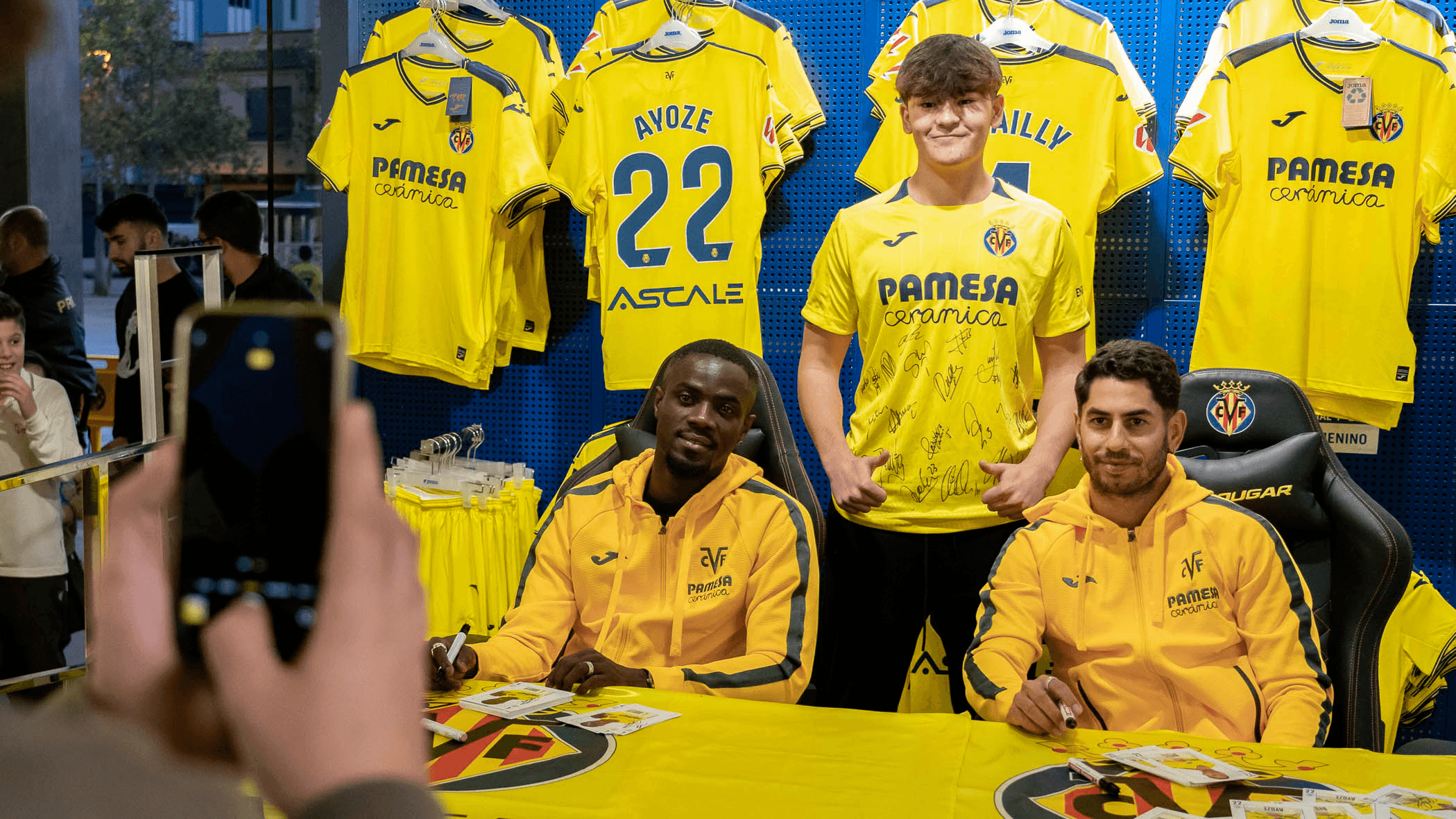 Ayoze y Bailly, estrellas en el Groc Friday