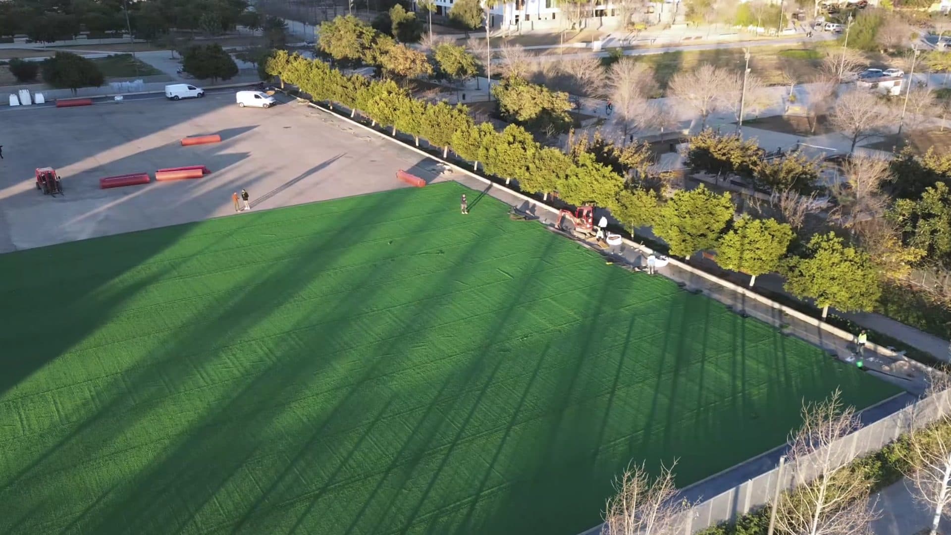 El Villarreal CF y la Fundación Trinidad Alfonso reconstruyen cinco campos de fútbol afectados por la DANA