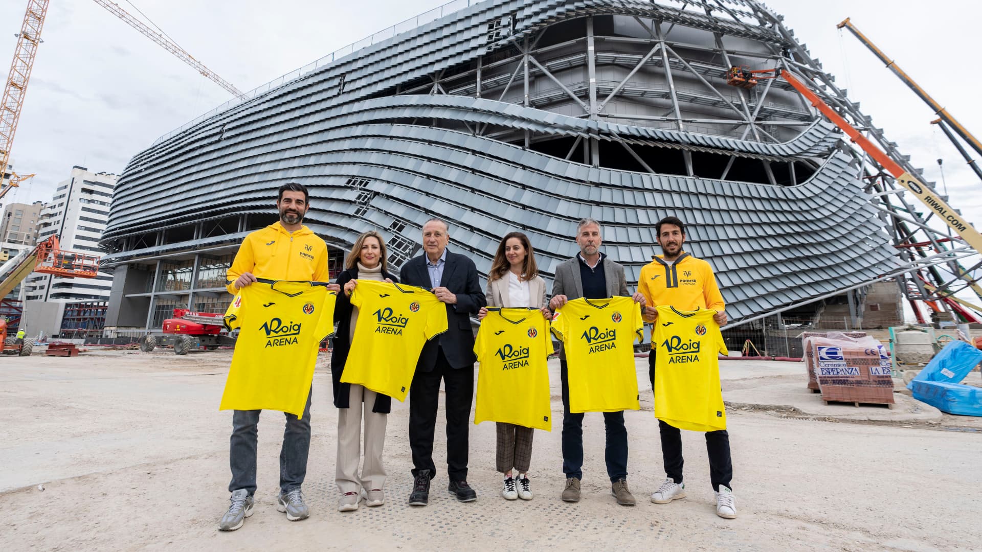 El Villarreal CF lucirá el logo del Roig Arena en su camiseta ante el Real Madrid CF