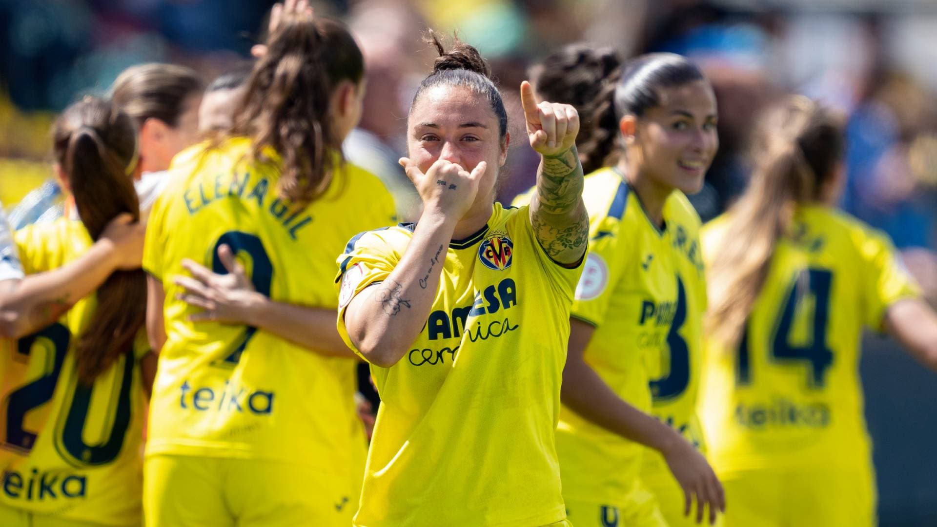 Aixa Salvador renueva su compromiso con el Villarreal Femenino