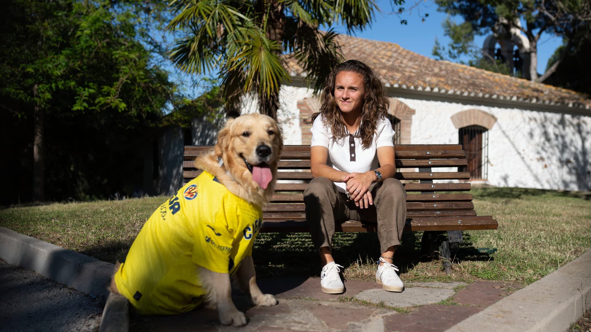 Cienfu renueva su vinculación con el Villarreal Femenino