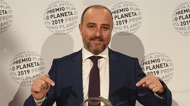 b1070b370251472c24bb29483b0d418f