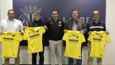 El Villarreal renova la seua aposta pel futbol provincial 55acdfe022acf1634aac9983a1011049