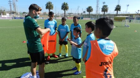 Tornen les visites de les acadèmies internacionals a55029979491ce6b16119ce9dd1a03b6