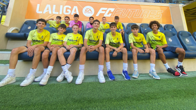 L’Aleví A prepara LALIGA FC Futures en La Cerámica alevin 1