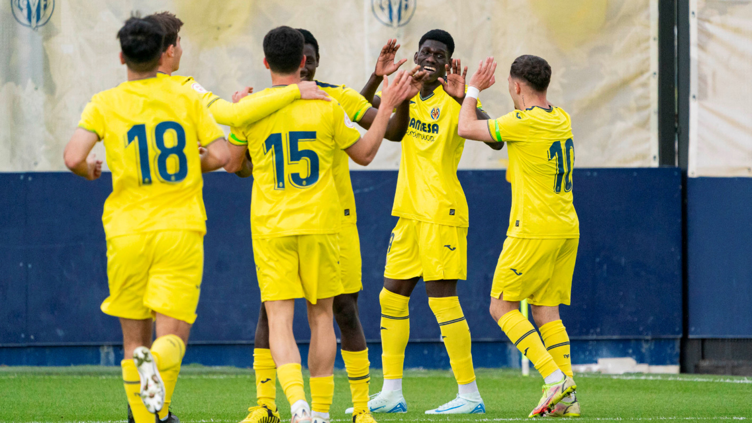 Gaudeix del Villarreal C – Patacona en directe! Villarreal C Equipo