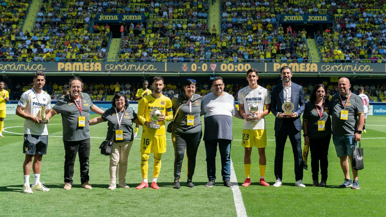 Els premis de l’afició per a Ayoze, Baena, Cardona i Albiol VillarrealCF SevillaFC 127 1 1