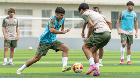 JuvenilvsJoveEspanol