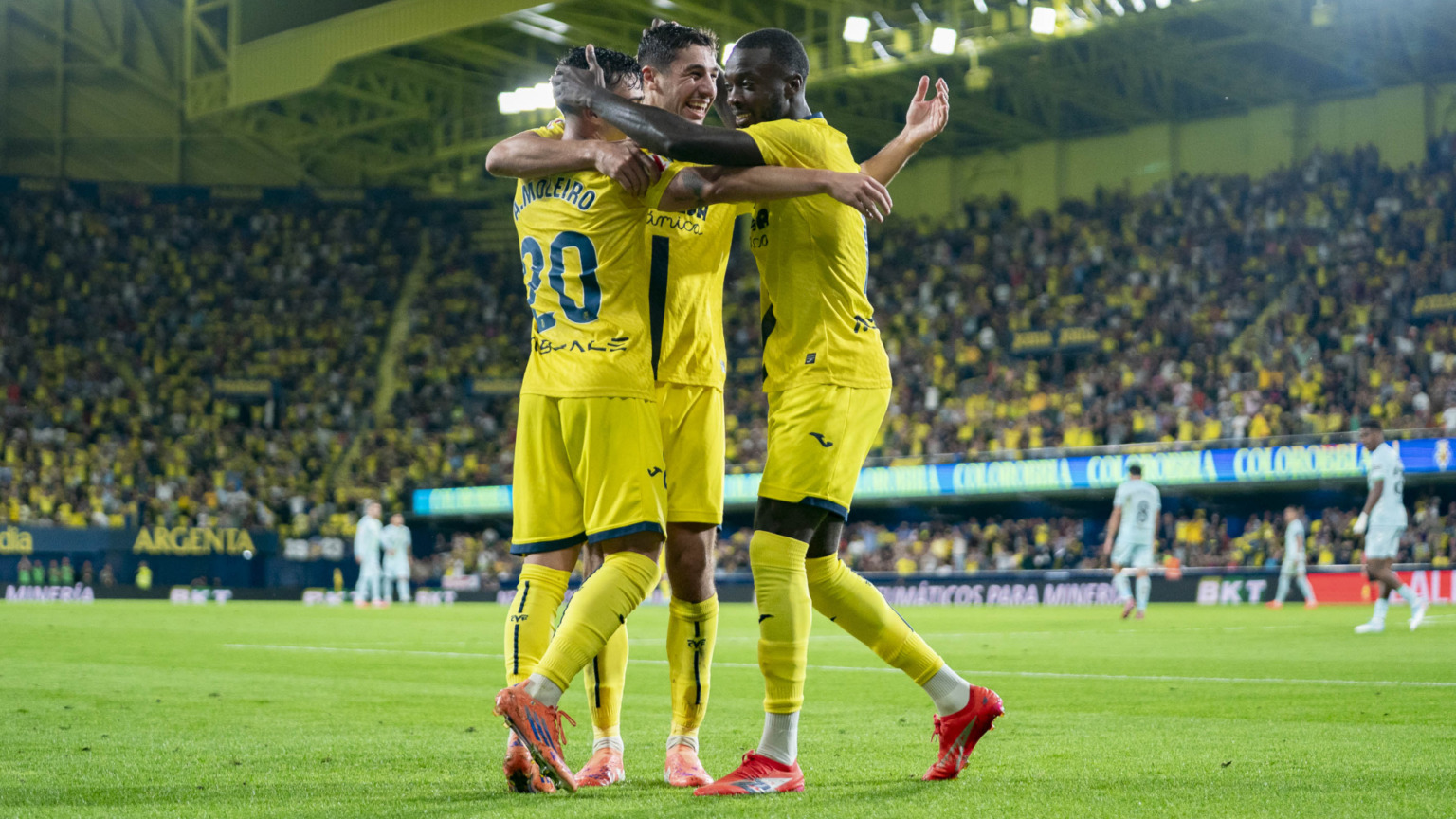 Celebración de gol ante el Real Betis