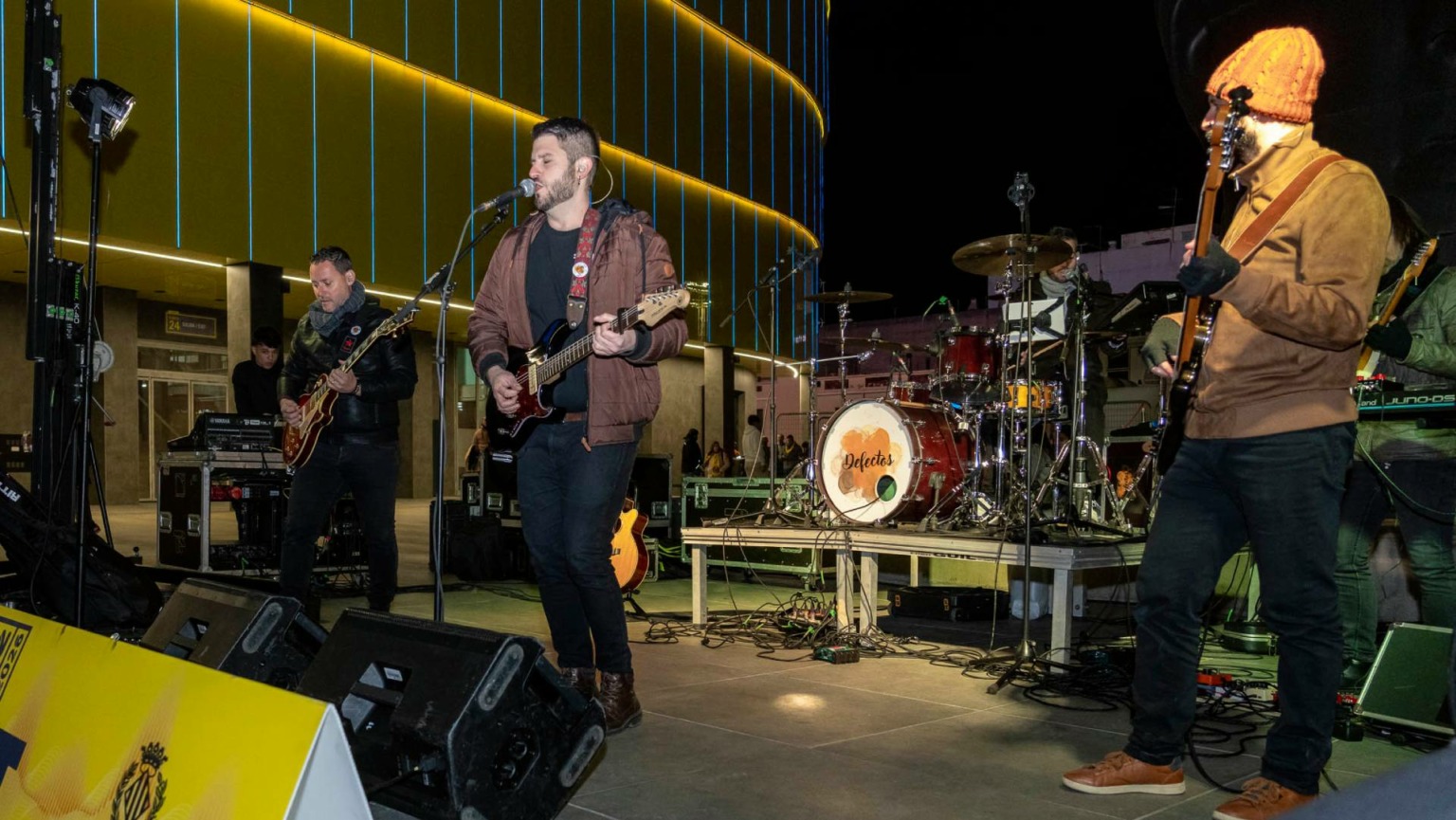 Vota a Defectos en Groc Talent! groc talent