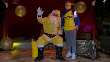 Entrega la teua carta a Papá Noel Groguet en la previa del partit front al FC Barcelona Papa Noel