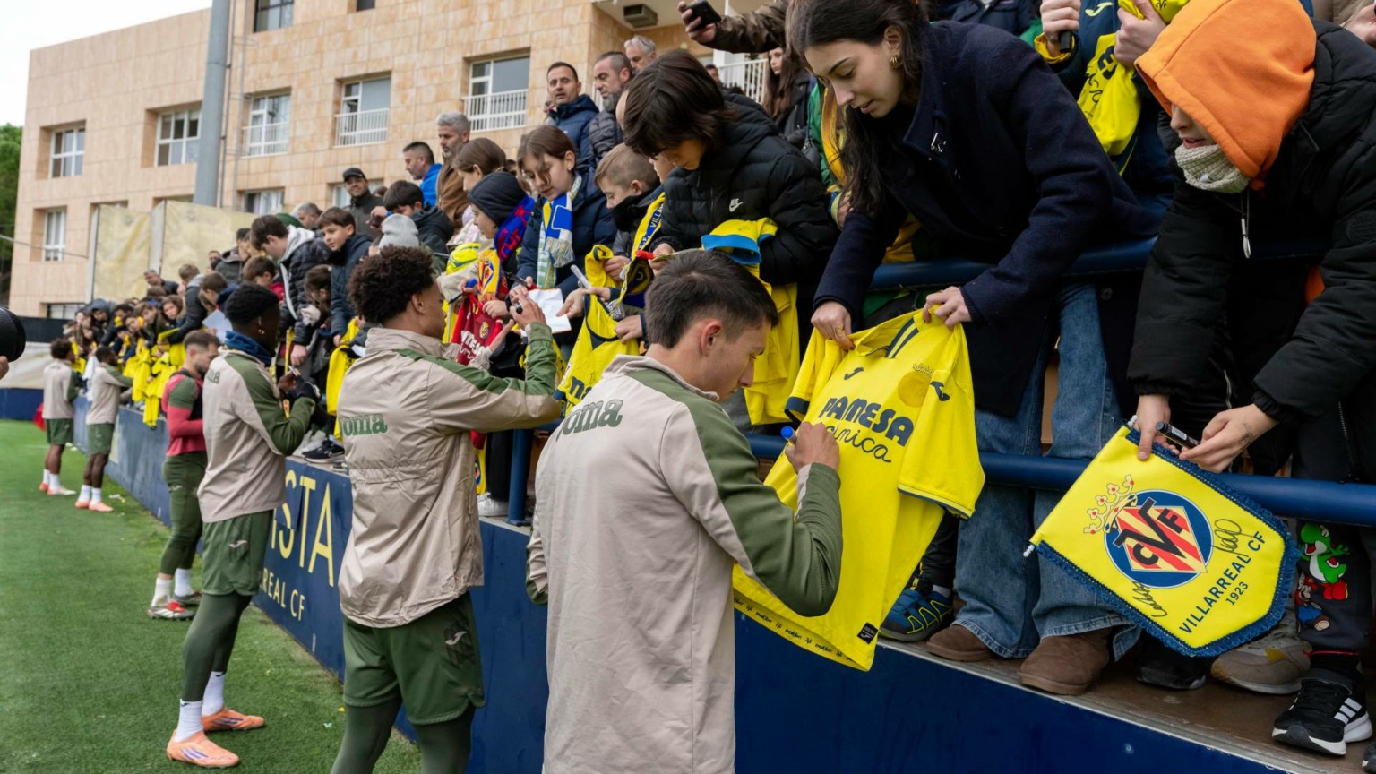 Regals, il·lusió i màgia en la vespra dels Reis Mags 20260105 EntrenamientoPuertasAbiertas 109