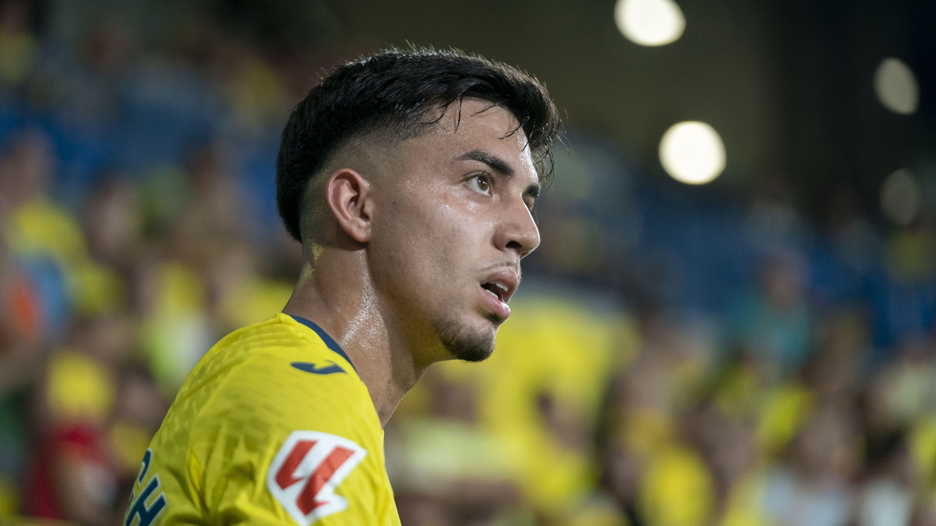 Noticias Primer Equipo 6 Ilias Akhomach Renovacion